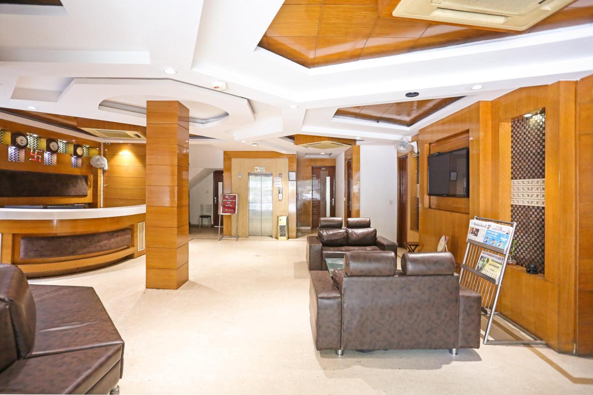 Hotel Silky Palace Near Igi Airportt 新德里 外观 照片